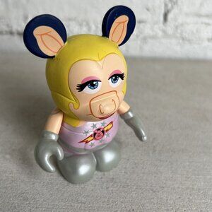 DISNEY VINYLMATION Muppets Series 2 Pigs in Space First Mate Piggy 3" Figurine